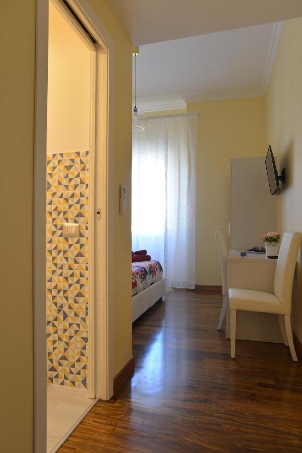 Sophie'S Choice 2 A San Pietro Hotel Rome Bagian luar foto