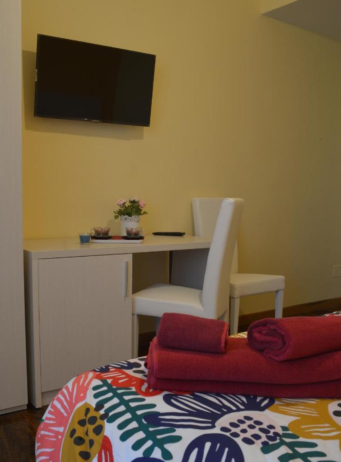Sophie'S Choice 2 A San Pietro Hotel Rome Bagian luar foto