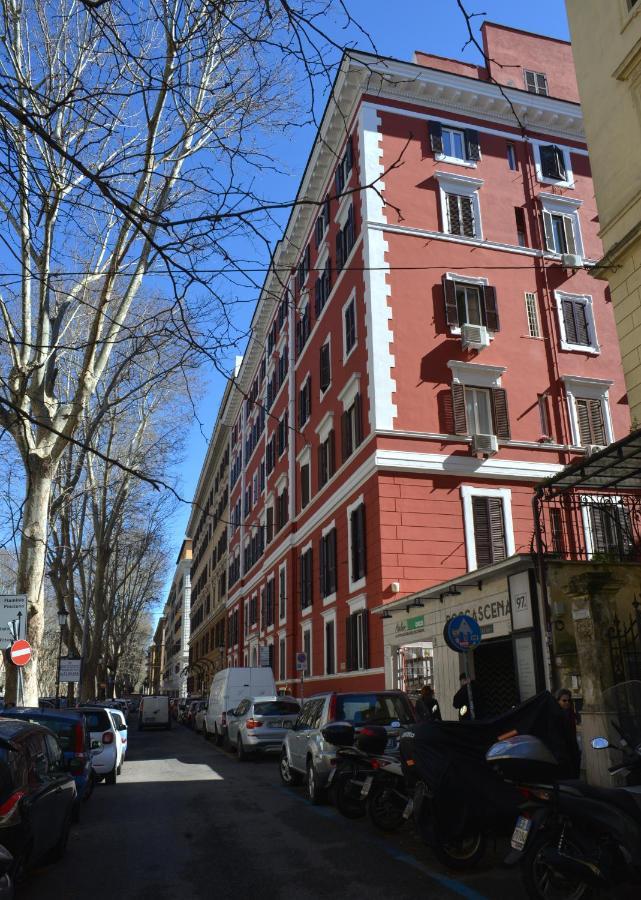 Sophie'S Choice 2 A San Pietro Hotel Rome Bagian luar foto